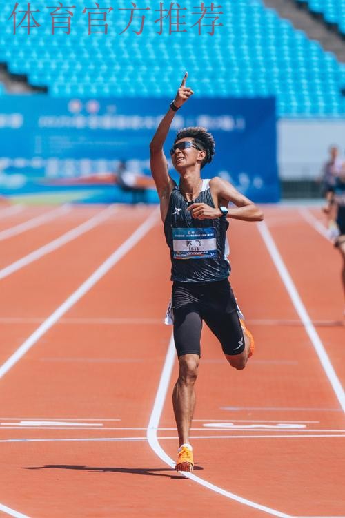 体育人万米高空同生命赛跑 体育人万米高空同生命赛跑